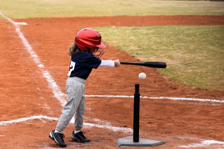 How To Keep 3-Year-Olds Focused in T-Ball